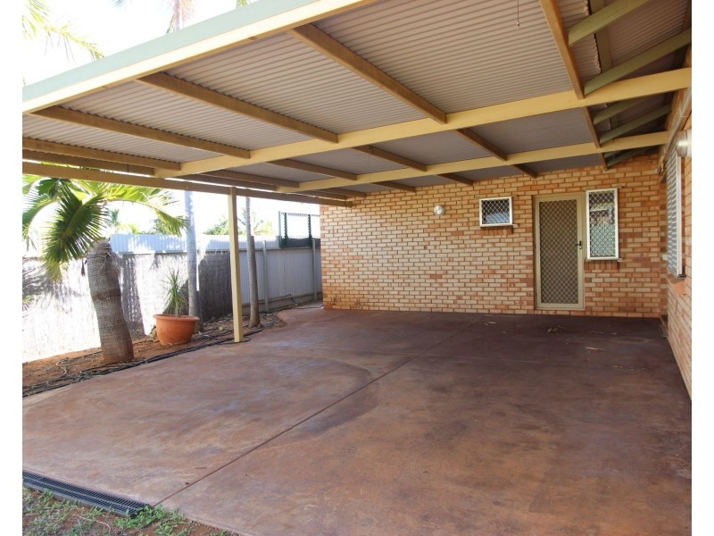 8F Wedge Place, Millars Well WA 6714
