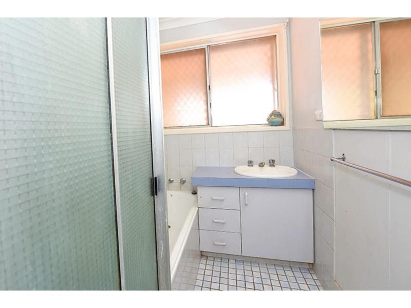 8 Hannan Crescent, Dampier WA 6713