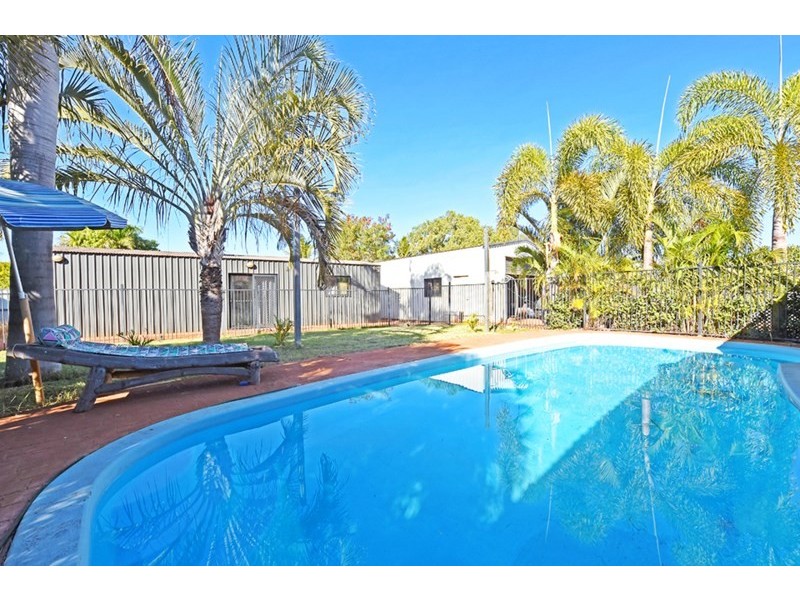 8 Hannan Crescent, Dampier WA 6713