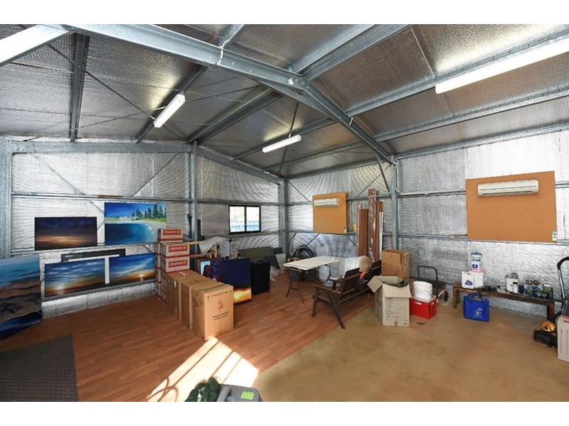 8 Hannan Crescent, Dampier WA 6713