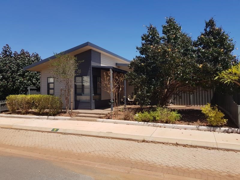 9 Bettong Bend, Baynton WA 6714
