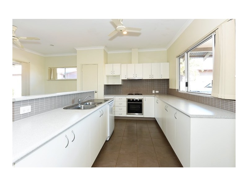 15 Desert Pea Boulevard, Nickol WA 6714