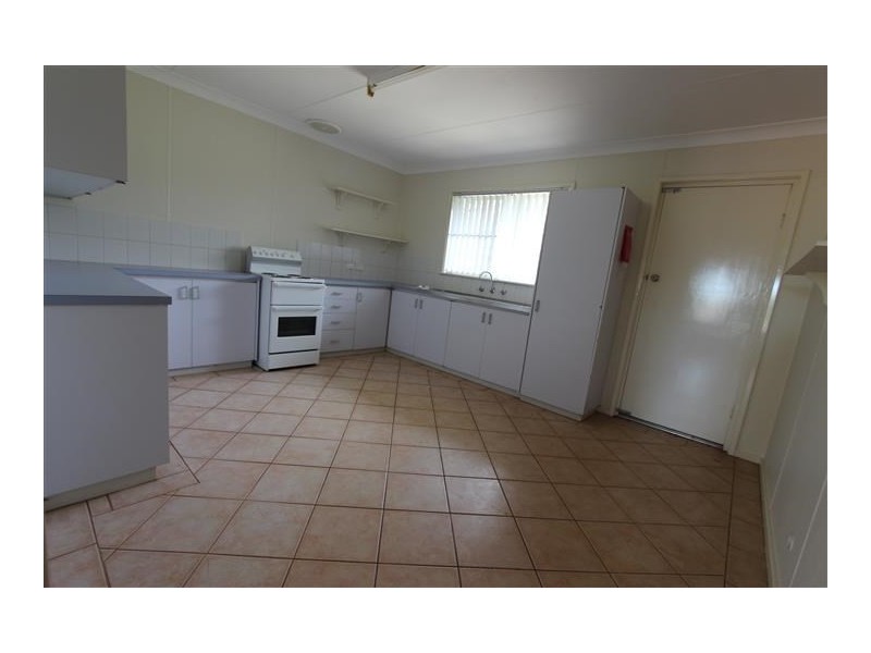 15 Gascoyne Crescent, Dampier WA 6713