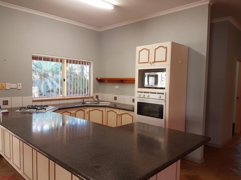 18 Bruce Way, Point Samson WA 6720