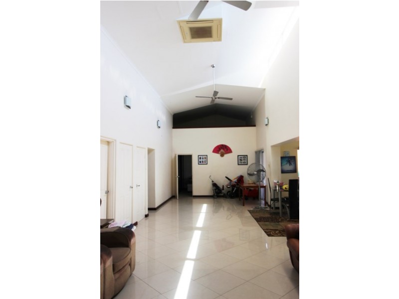 8 Baynton Drive, Baynton WA 6714