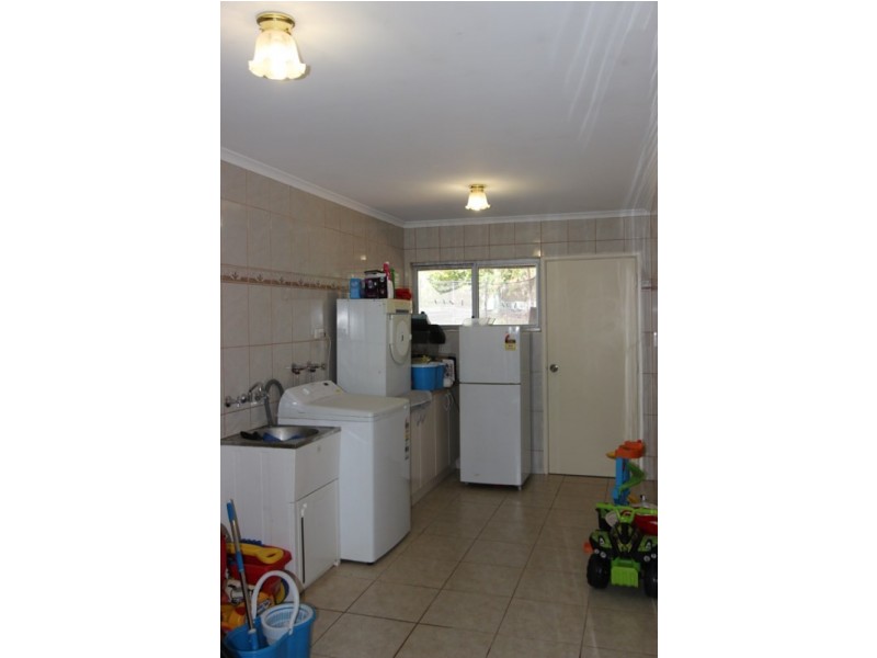 8 Baynton Drive, Baynton WA 6714