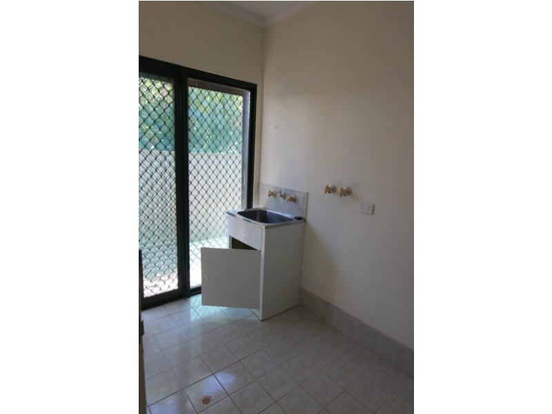 8 Britt Place, Baynton WA 6714