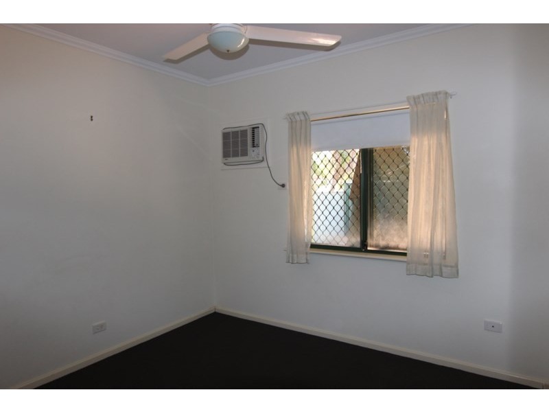 8 Britt Place, Baynton WA 6714