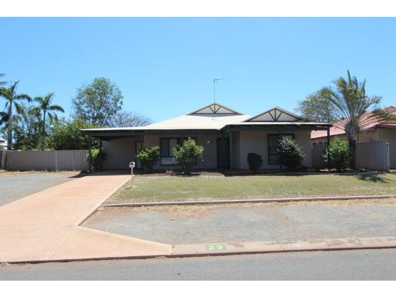 29 Stickney Way, Baynton WA 6714