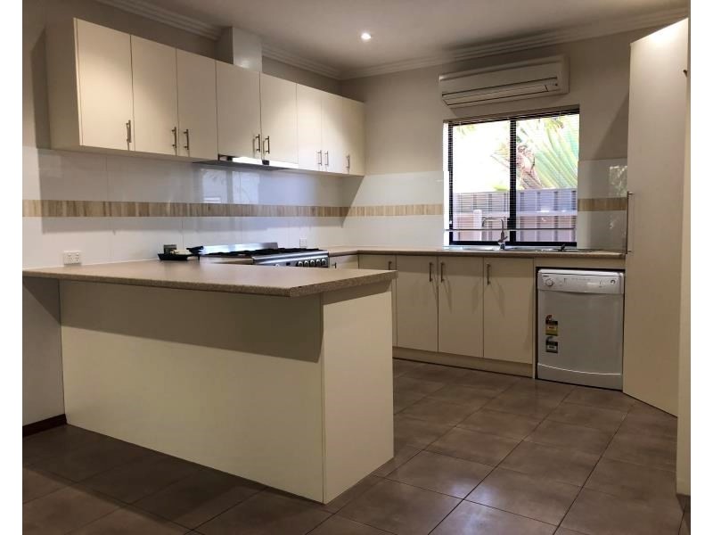 27 Bettong Bend, Baynton WA 6714