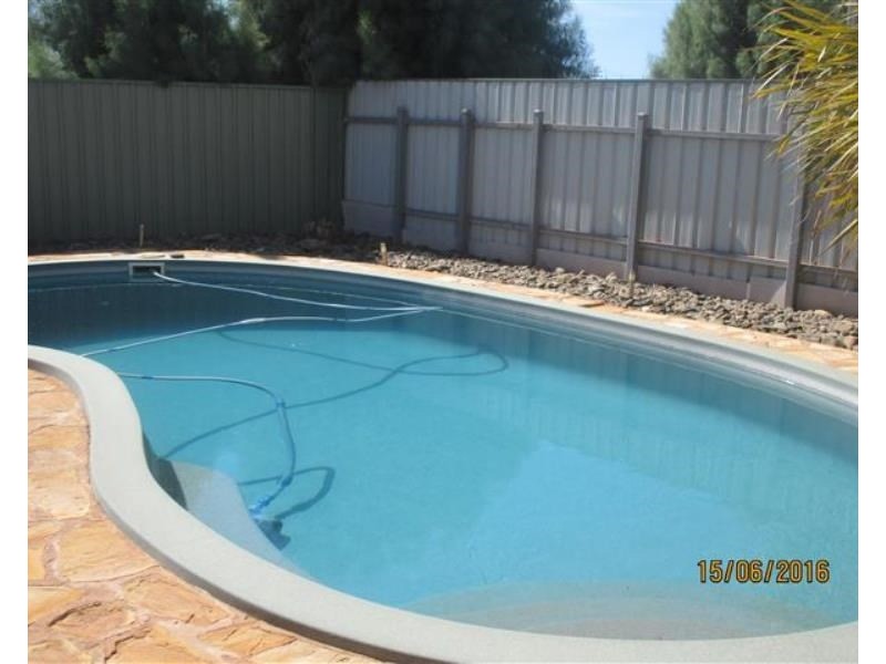 10 Bond Place, Pegs Creek WA 6714