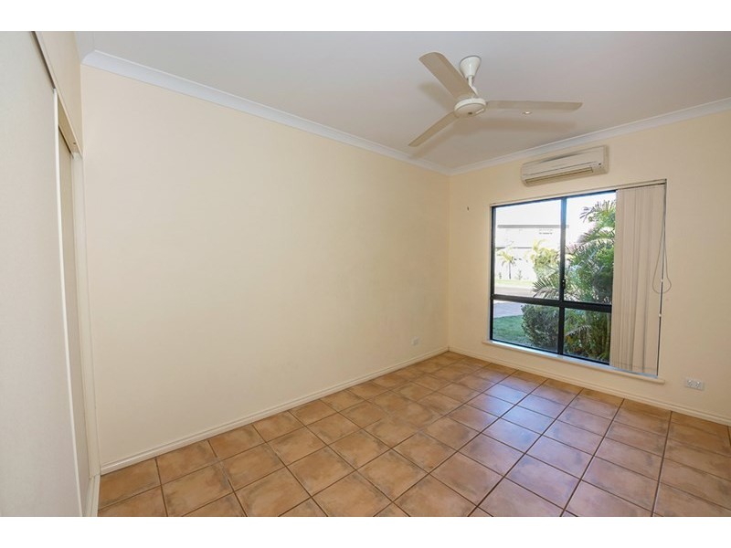 20 Haldane Crescent, Baynton WA 6714