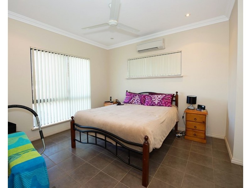 13 Rhonda Road, Baynton WA 6714