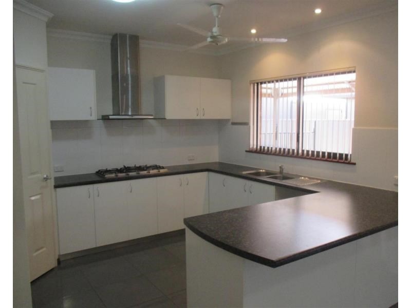 18 Jadura Crescent, Baynton WA 6714