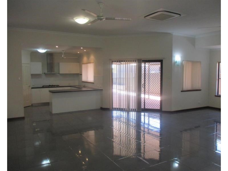 18 Jadura Crescent, Baynton WA 6714