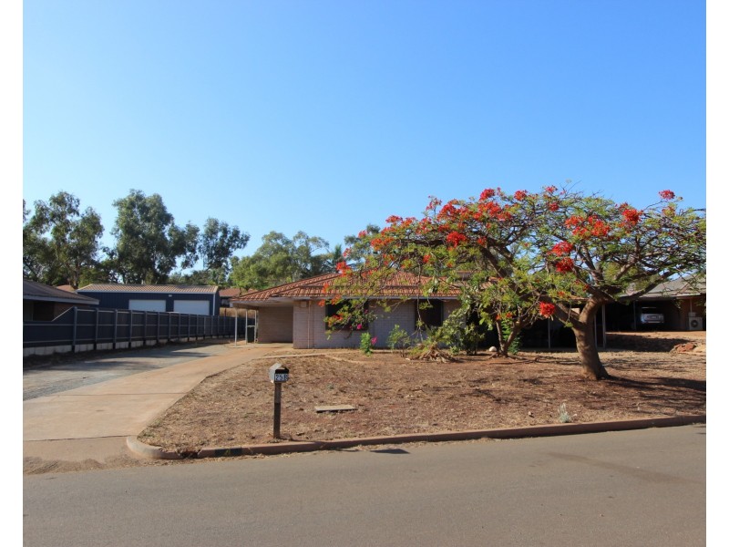 4 Maitland Court, Dampier WA 6713