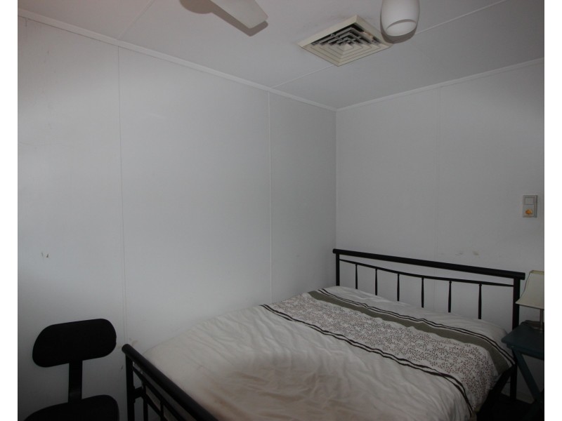 4 Maitland Court, Dampier WA 6713