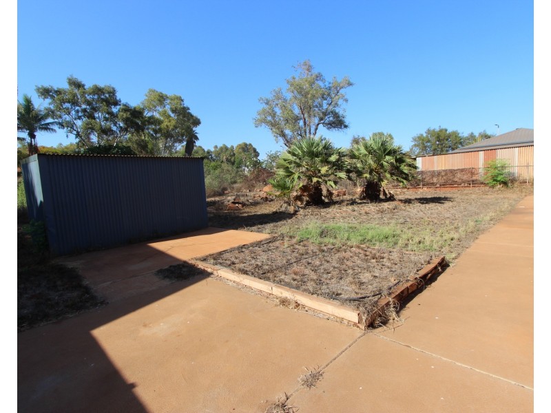 4 Maitland Court, Dampier WA 6713
