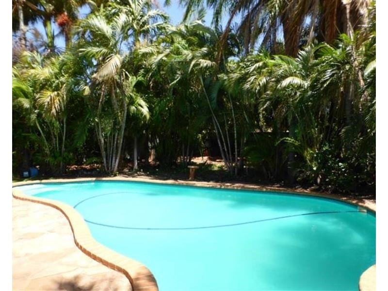 7 Giles Crescent, Dampier WA 6713