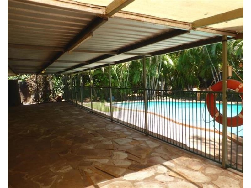 7 Giles Crescent, Dampier WA 6713