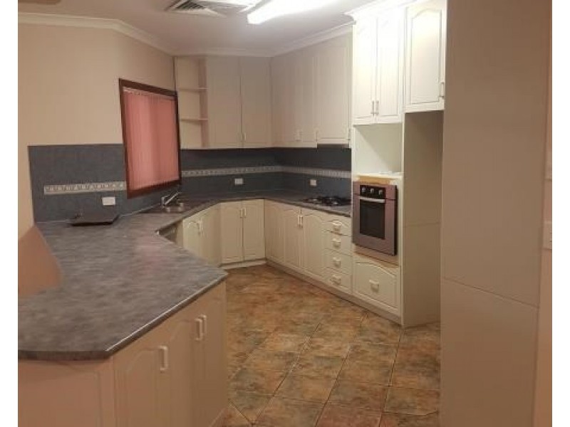 6 McWhirter Way, Baynton WA 6714