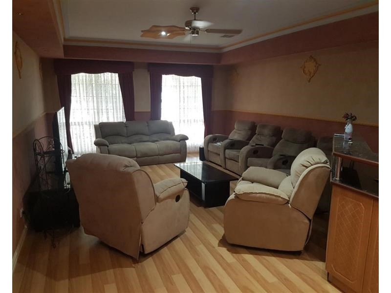 19 Walkington Circle, Millars Well WA 6714