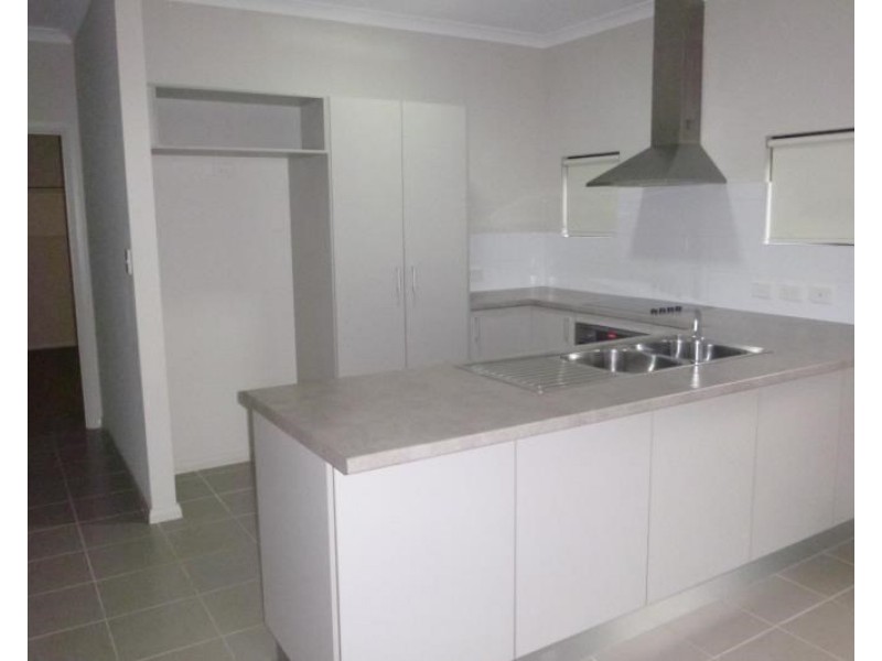 16 Mantaray Loop, Nickol WA 6714