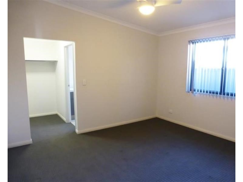 11 Tharnda Road, Baynton WA 6714