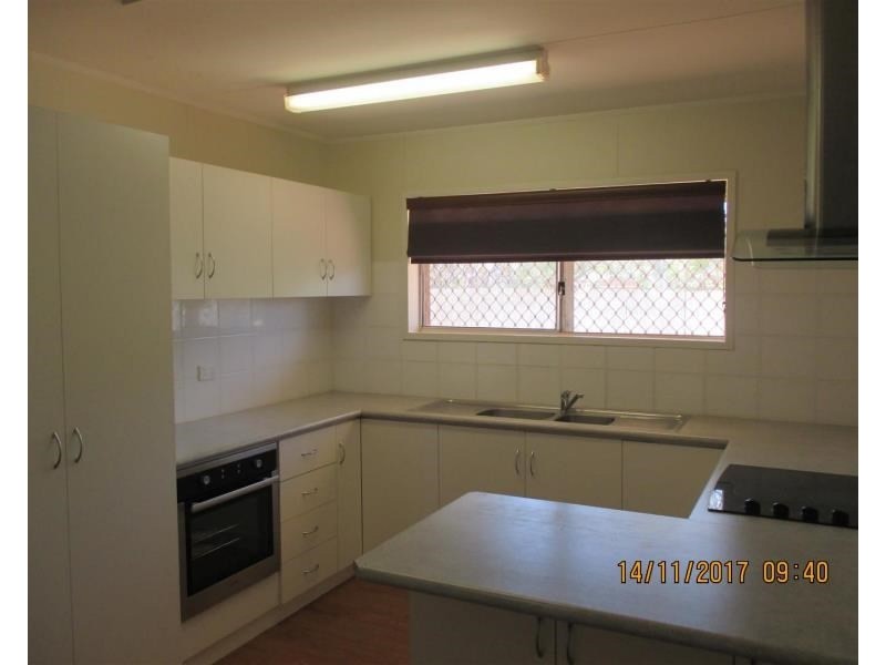 13 Pinderi Crescent, Dampier WA 6713