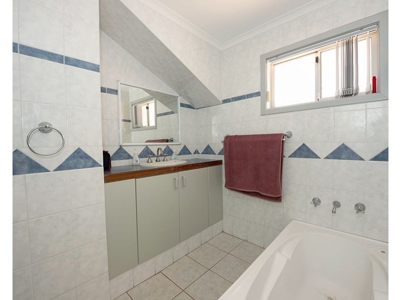 13 Shadwick Drive, Millars Well WA 6714