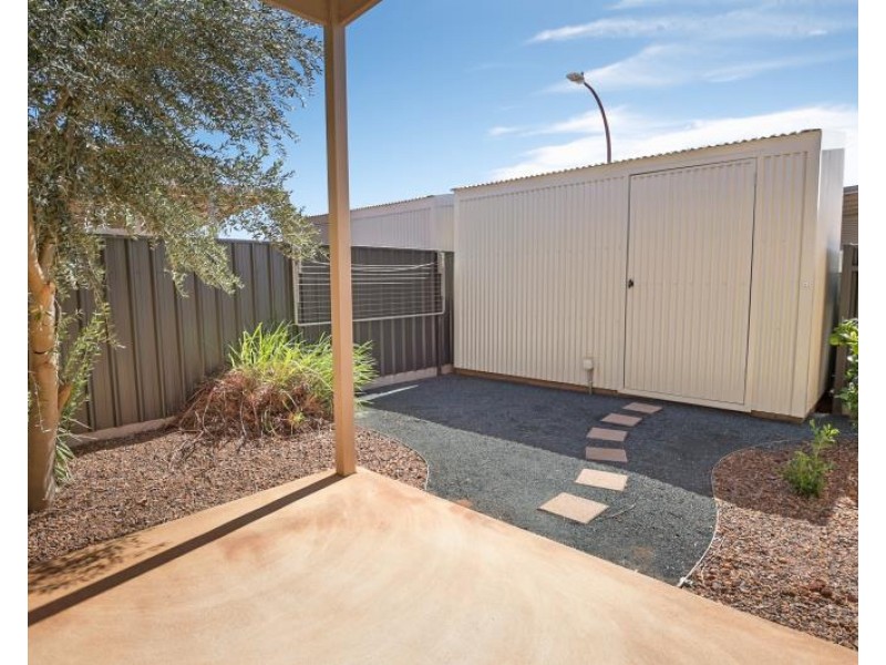 64 Mantaray Loop, Nickol WA 6714
