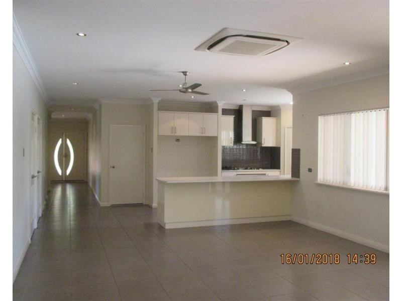 12 Fabling Court, Baynton WA 6714