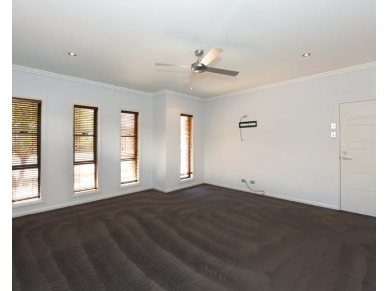 73 Marniyarra Loop, Baynton WA 6714