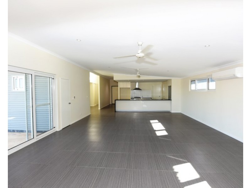 21 Jadura Crescent, Baynton WA 6714