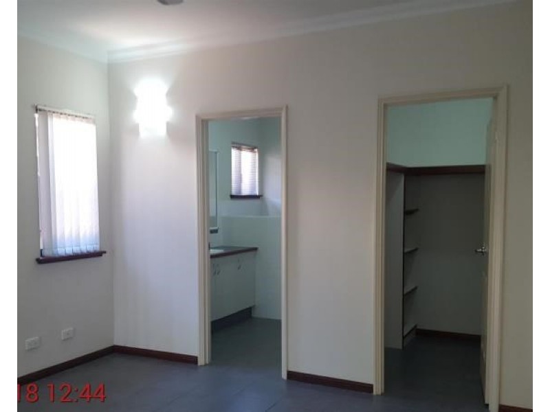 19 Bettong Bend, Baynton WA 6714