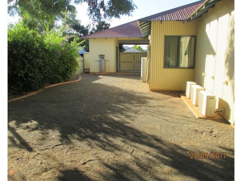 10 Miles Loop, Baynton WA 6714