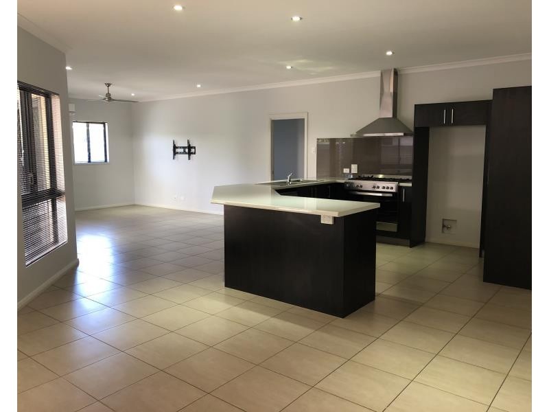 11 Jadura Crescent, Baynton WA 6714