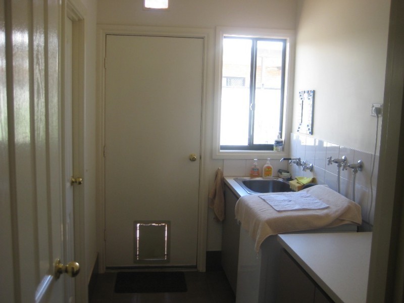 2 Lilly Parade, Karratha WA 6714