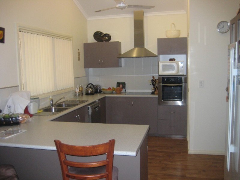 2 Lilly Parade, Karratha WA 6714