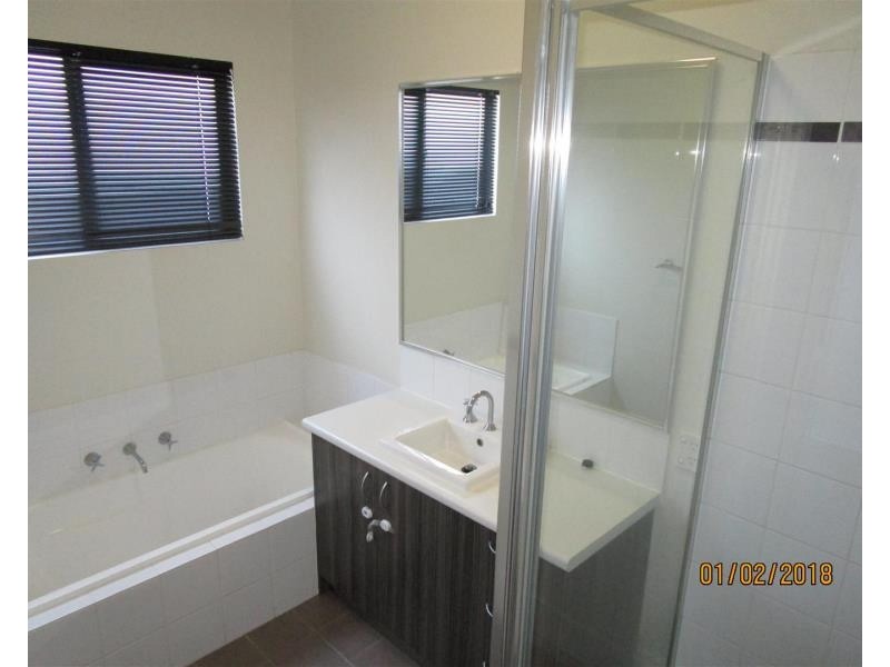 17 Tharnda Road, Baynton WA 6714