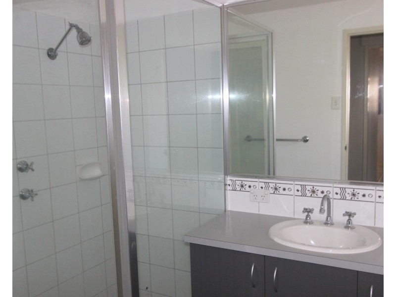 13 Delmere Way, Baynton WA 6714