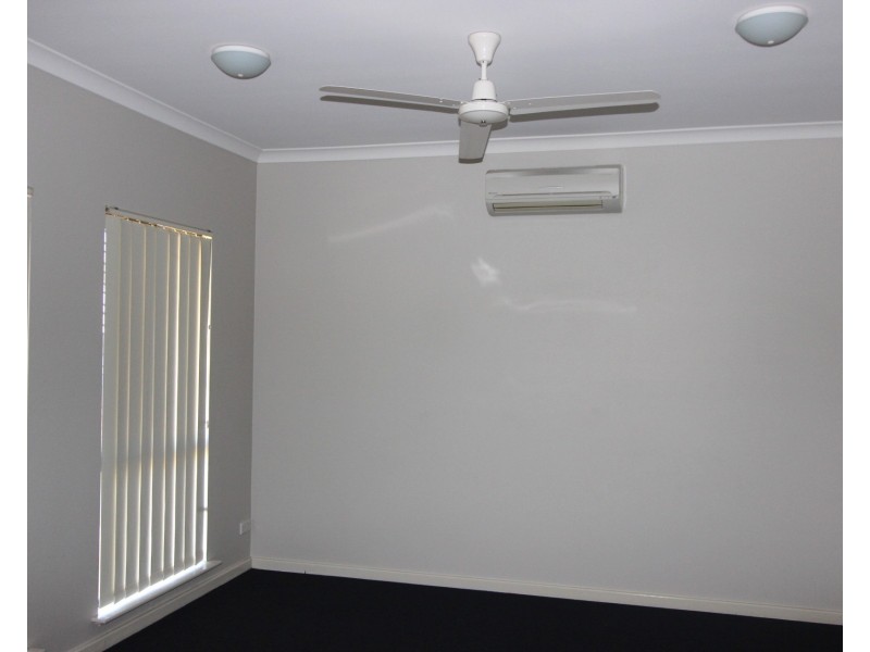 13 Delmere Way, Baynton WA 6714