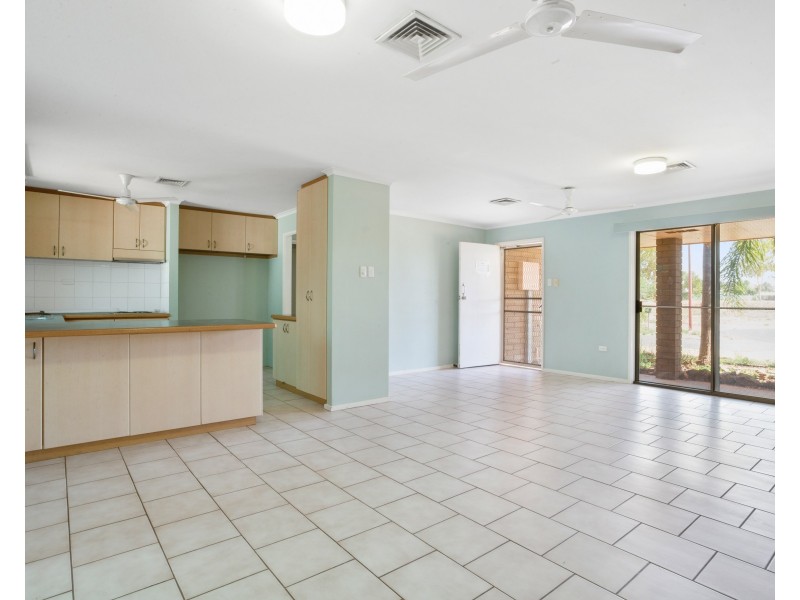 5B Gleeson Place, Millars Well WA 6714