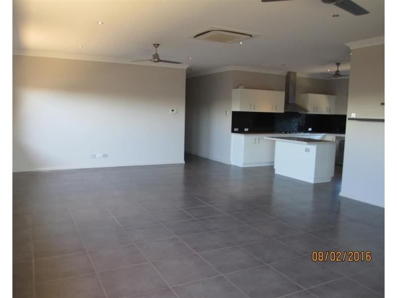 27 Tharnda Road, Baynton WA 6714