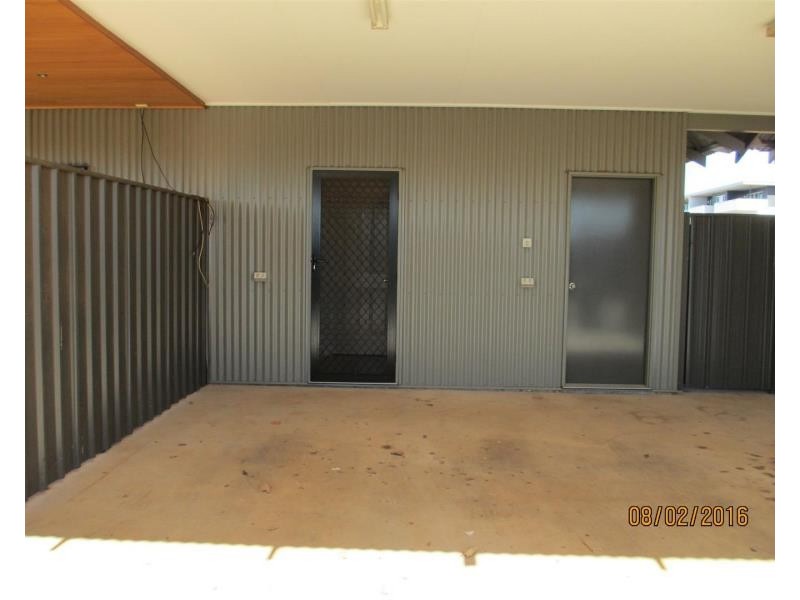 27 Tharnda Road, Baynton WA 6714