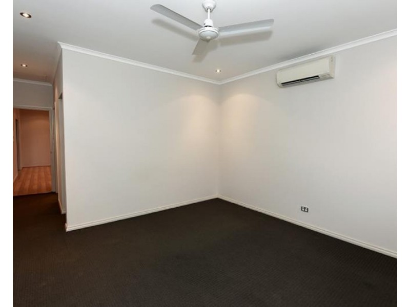 16 Curlew Street, Baynton WA 6714