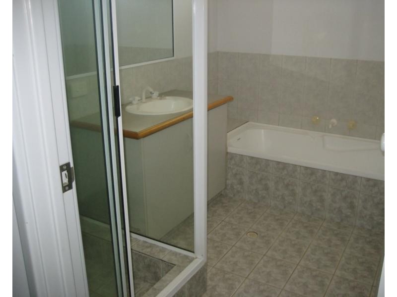 6B Garland Place, Millars Well WA 6714