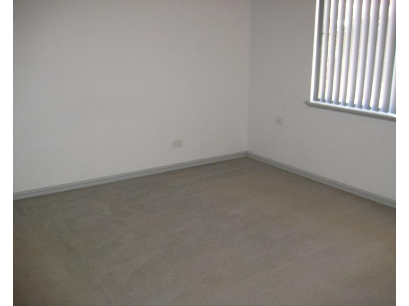 6B Garland Place, Millars Well WA 6714