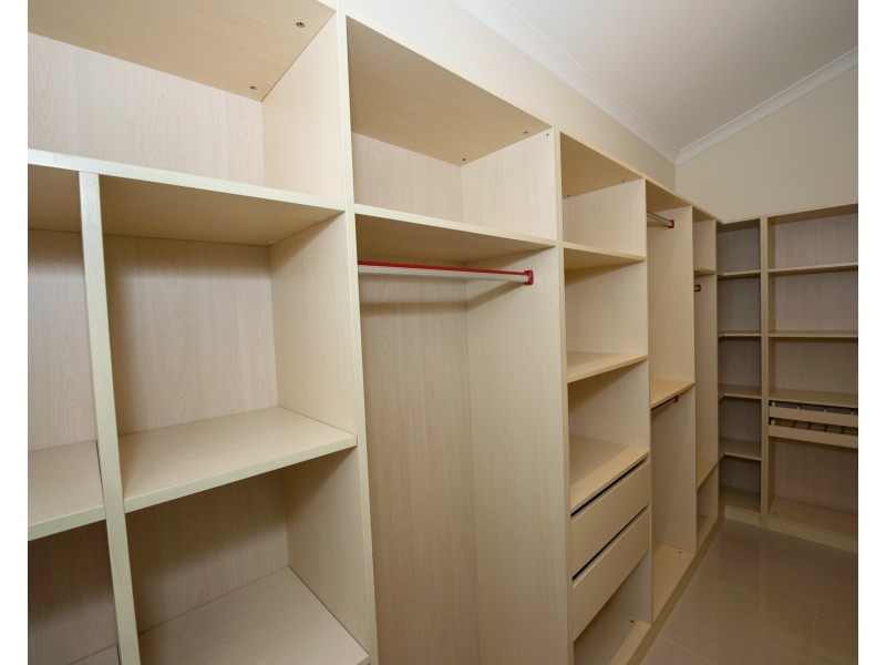 24 Marrimarri Parade, Baynton WA 6714