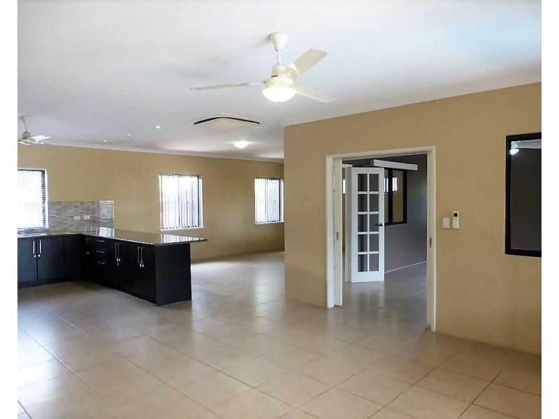 13 Wallaby Street, Baynton WA 6714